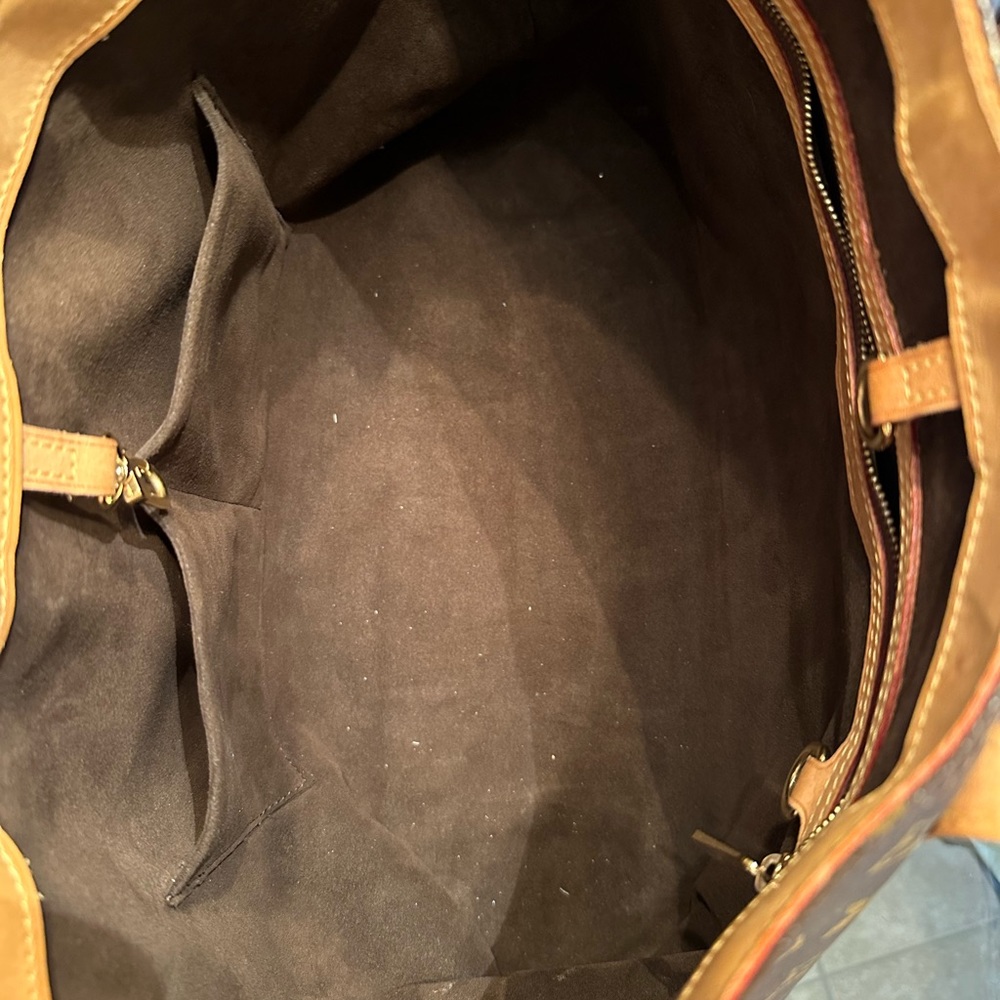 Louis Vuitton Wilshire MM Monogram tote - Picture 13 of 16